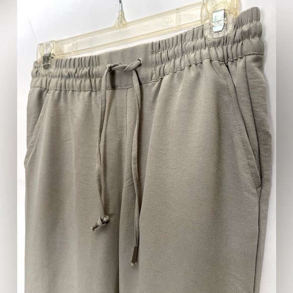 H&m linen textured Jogger style trousers - Picture 3 of 8